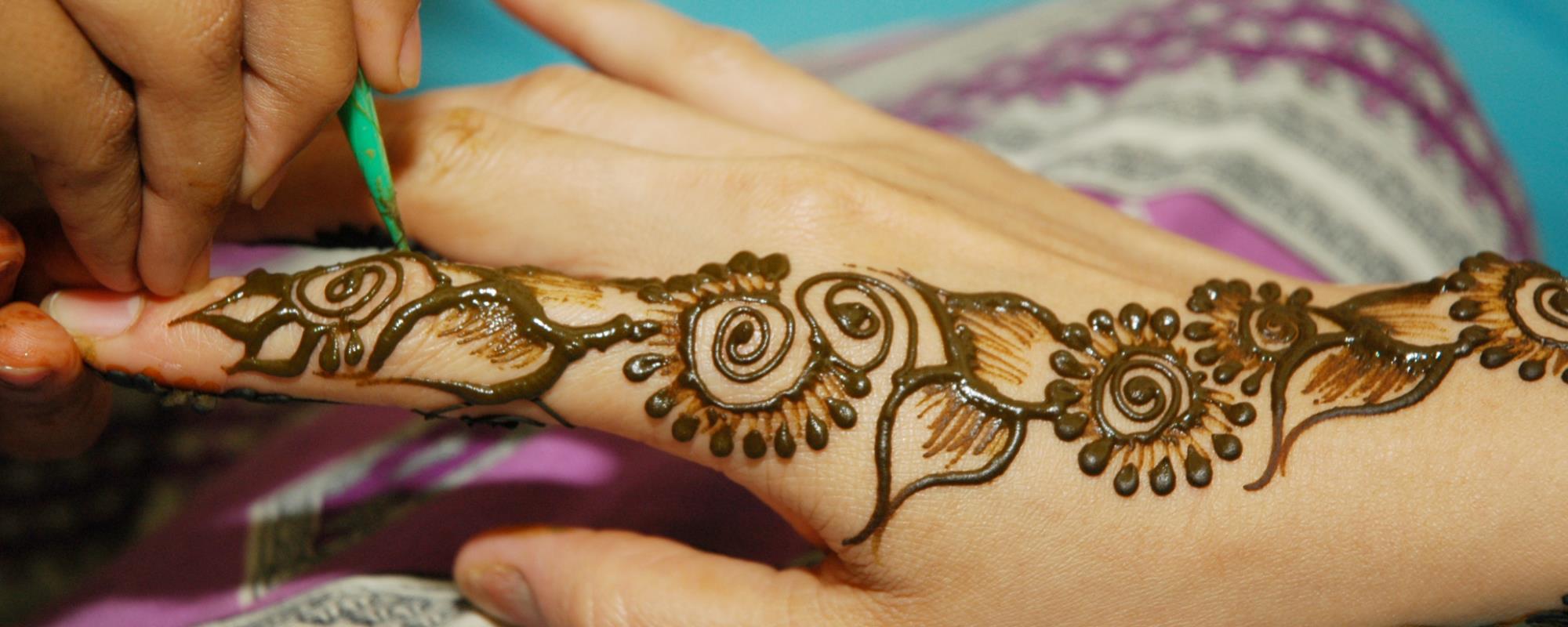  Henna  painting in Abu  Dhabi  VisitAbuDhabi ae